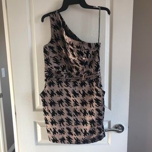 🐈 NWT One Shoulder Dress Medium Brown/Black